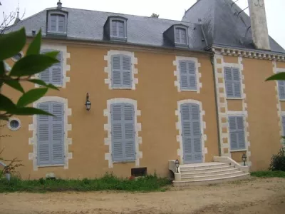 Fenêtres, portes et volets chêne. Ouvrages de serrureries restaurés et adaptés ou fabriqués en copie